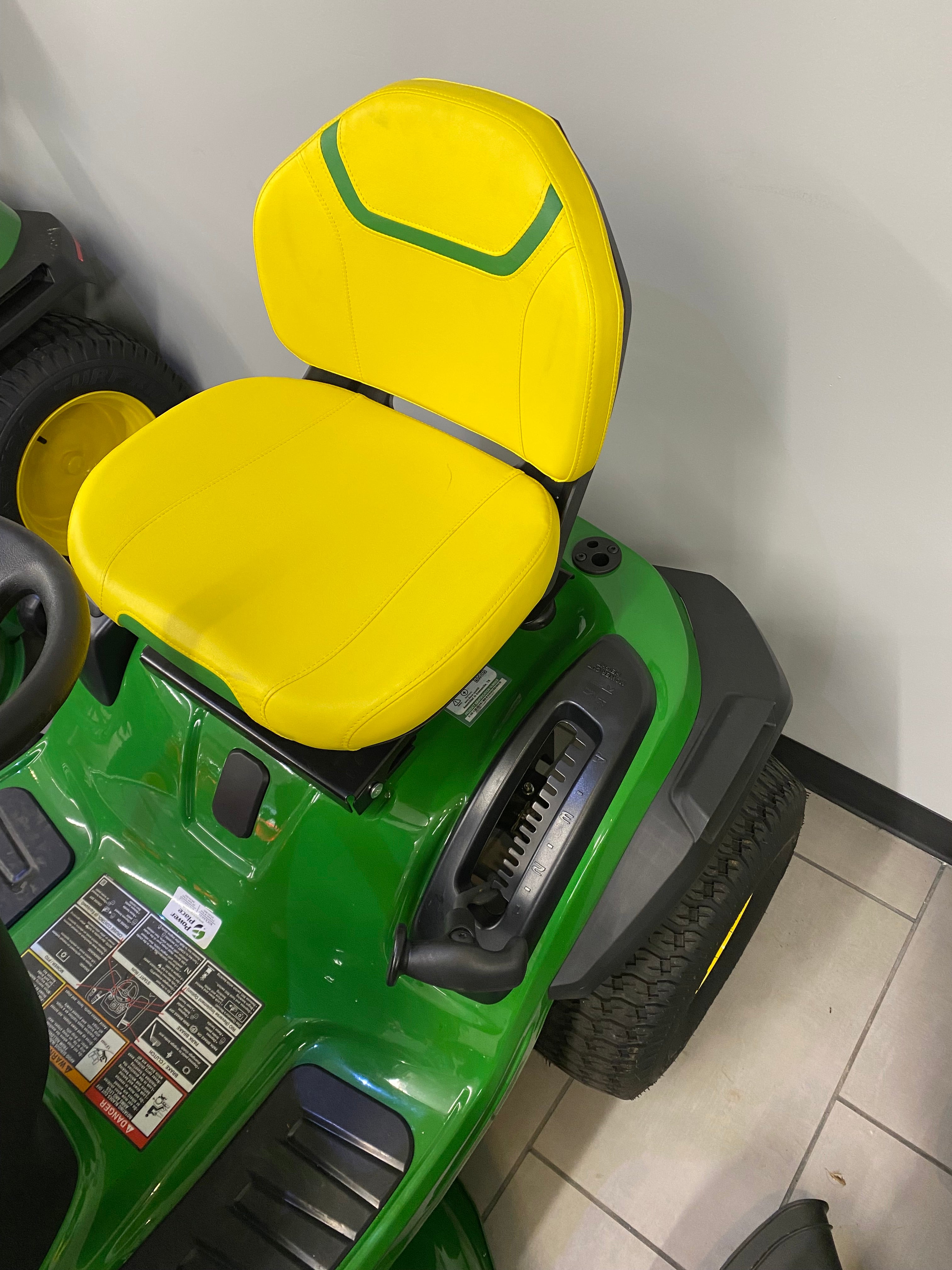 JD S240-42A