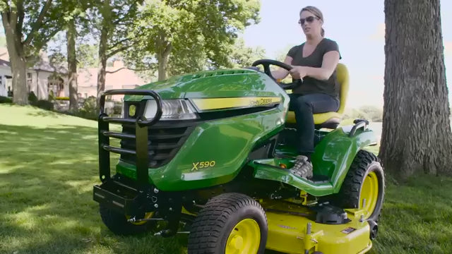John Deere X390 Lawn Tractor with 48-inch Deck